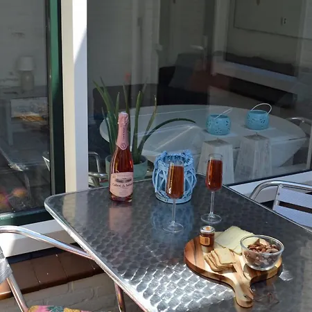 Holiday home Beach House Sea-esta Egmond aan Zee